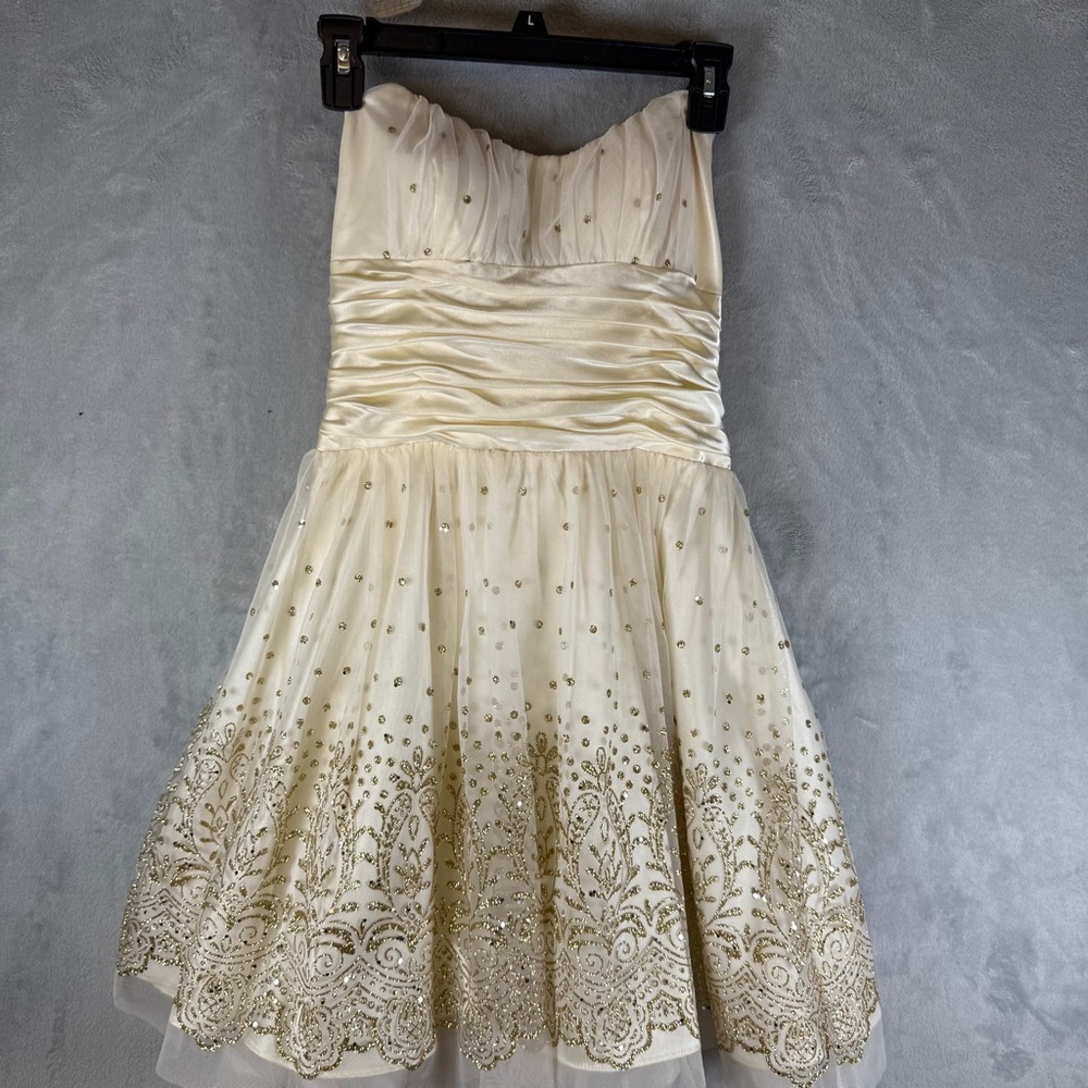 Morgan & Co. Cream Dress Size 9 Gold Details Tulle Prom Formal Sweetheart Y2K